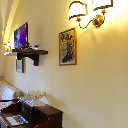 ガリポリ Palazzo Senape De Pace Bed & Breakfast エクステリア 写真