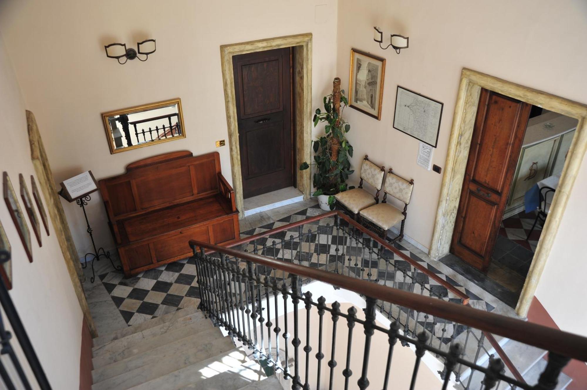 ガリポリ Palazzo Senape De Pace Bed & Breakfast エクステリア 写真