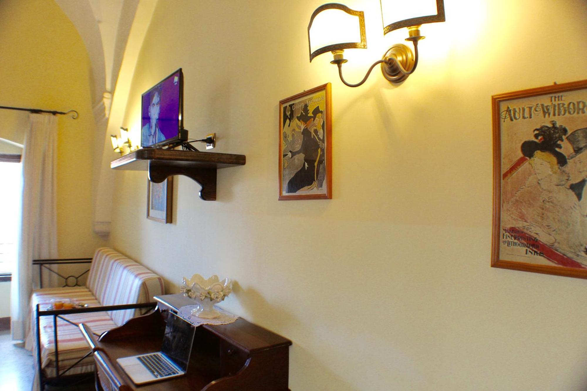 ガリポリ Palazzo Senape De Pace Bed & Breakfast エクステリア 写真