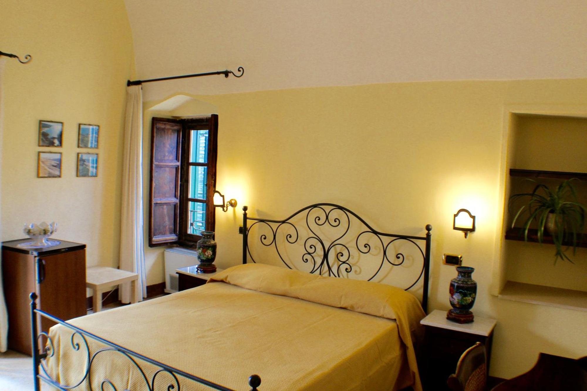 ガリポリ Palazzo Senape De Pace Bed & Breakfast エクステリア 写真