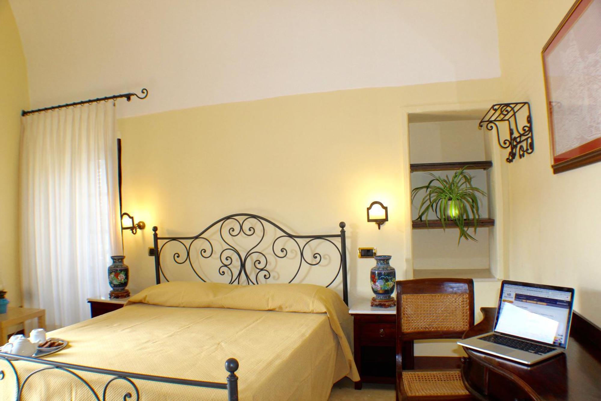 ガリポリ Palazzo Senape De Pace Bed & Breakfast エクステリア 写真