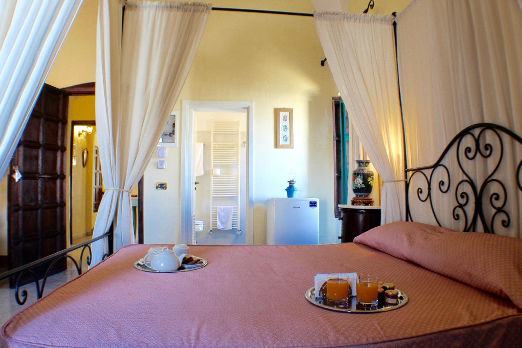 ガリポリ Palazzo Senape De Pace Bed & Breakfast エクステリア 写真