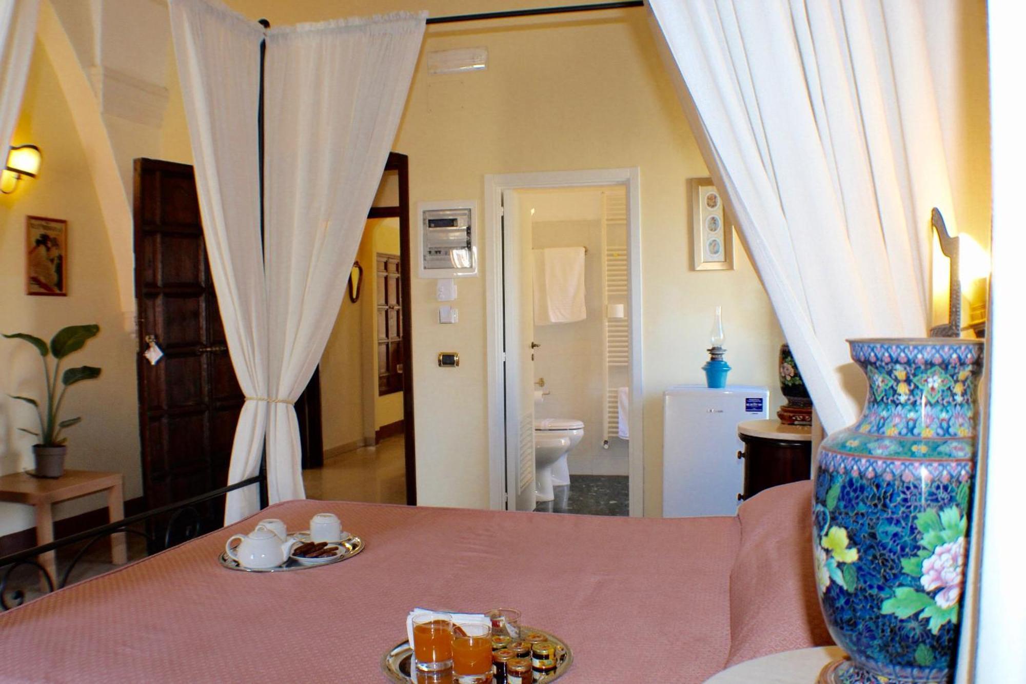 ガリポリ Palazzo Senape De Pace Bed & Breakfast エクステリア 写真