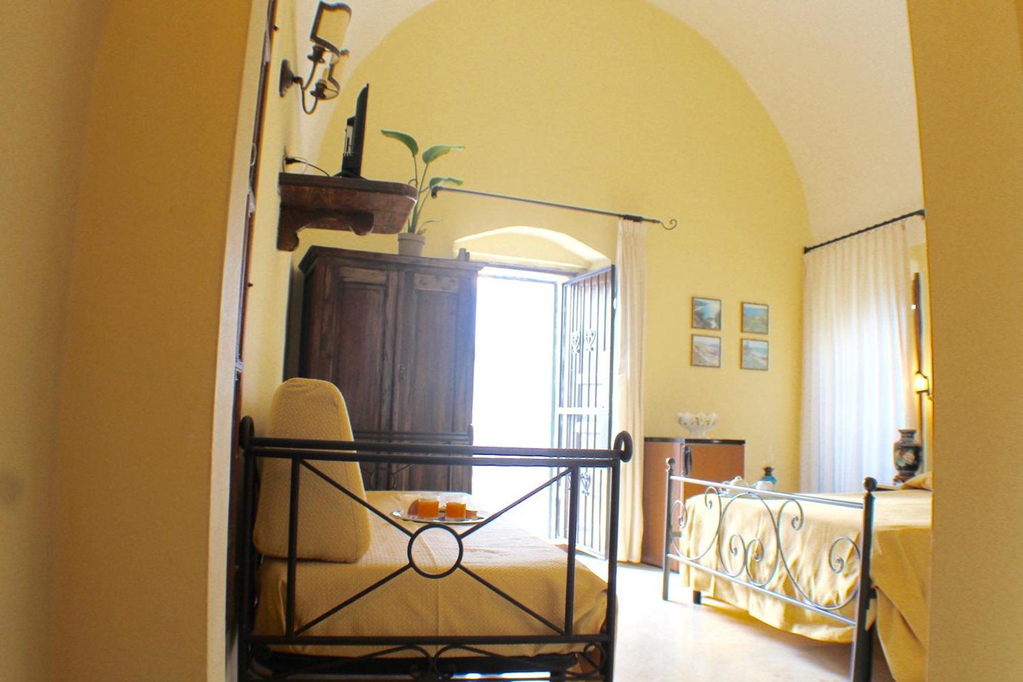 ガリポリ Palazzo Senape De Pace Bed & Breakfast エクステリア 写真