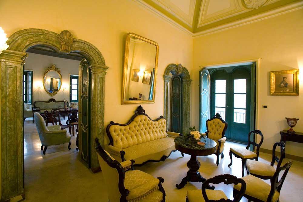 ガリポリ Palazzo Senape De Pace Bed & Breakfast エクステリア 写真